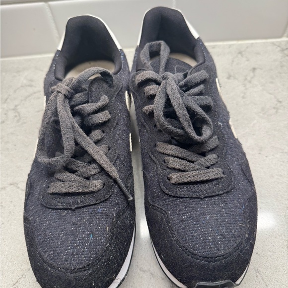 Veja Navy Blue and White Sneakers Sz 7 - Picture 2 of 5